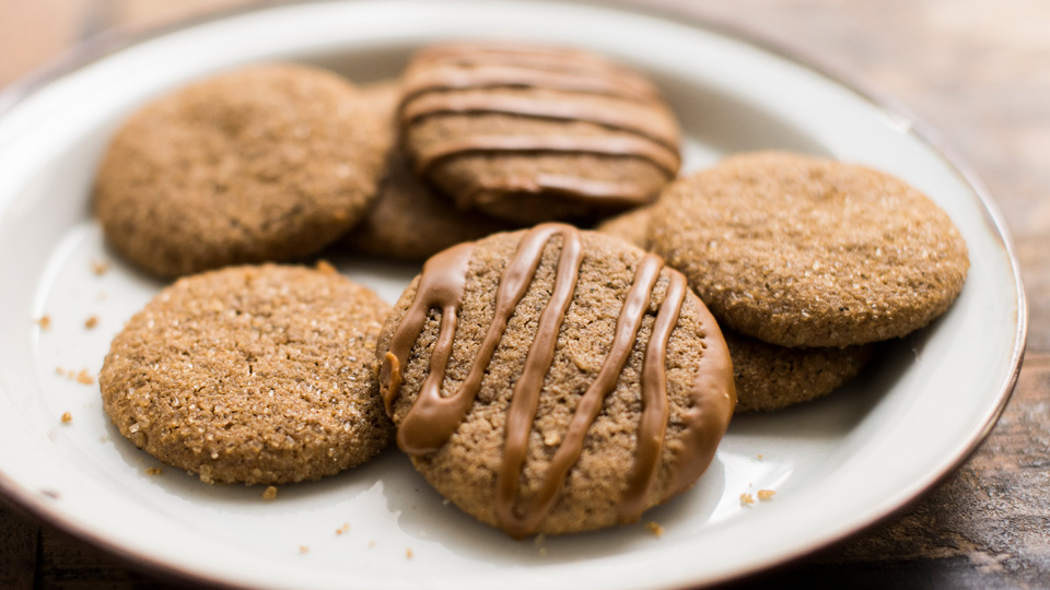 Polish Gingerbread Cookies with Honey and Rye